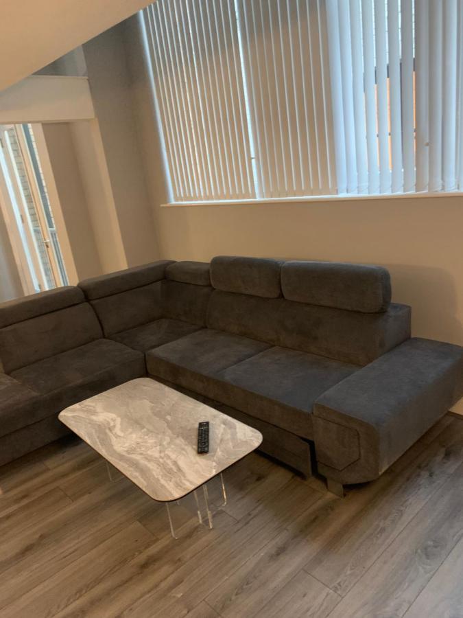 New York Loft Style Serviced Apartment In Liverpool City Centre Exterior photo