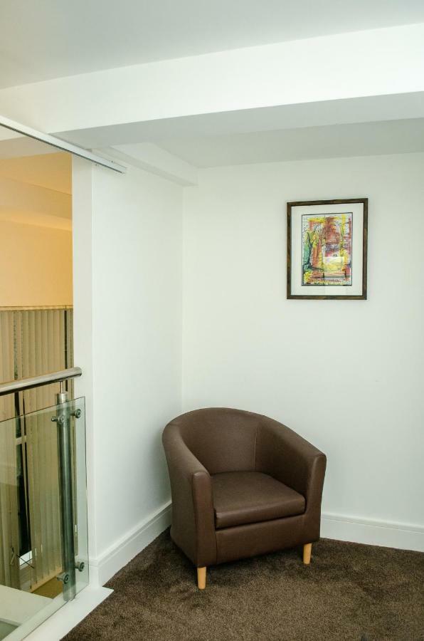 New York Loft Style Serviced Apartment In Liverpool City Centre Exterior photo